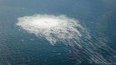 Cratere adânci de 5 metri făcute de exploziile care au avariat Nord Stream 1. Bucăți din conductă s-au împrăștiat la 250 de metri