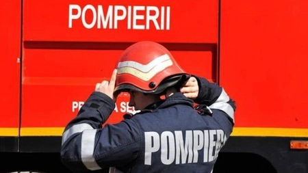 Un TIR încărcat cu hârtie a luat foc pe DN1! Traficul este blocat între Sibiu și Brașov