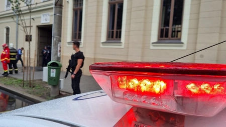 Alertă cu bombă la un liceu din Vaslui. Unitatea de învăţământ a fost evacuată