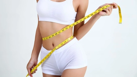 Dietă de slăbit 10 kg. Cum să pierzi în greutate fără să-ți stresezi organismul?