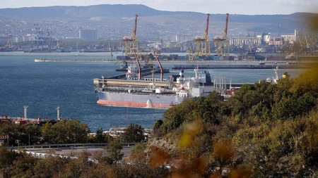 Acord istoric la nivelul statelor UE. Preţul petrolului din Rusia va fi plafonat