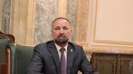 Deputatul Vasile Toma: „Măsuri de simplificare pe care ANRE le poate aplica privind declararea locului de consum pentru care se asigură compensarea prețului la energie!” (P)