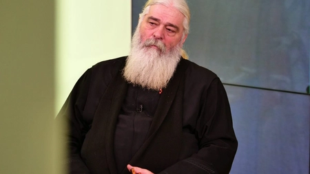 Părintele Calistrat Chifan, despre căsătoriile din interes: „E nevoie să stricați o taină pentru lucrul ăsta?” - VIDEO