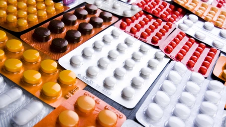 România va suspenda pentru trei luni exportul unor <em class='ep-highlight'>antibiotice</em> şi antitermice. Comisia Europeană a avizat solicitarea