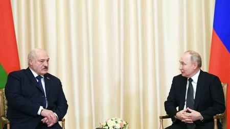 Un fost oligarh spune că Rusia lui Putin ar fi elaborat un plan pentru a absorbi Belarusul în 2030