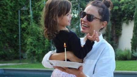 Caroline Léon, fiica lui Catrinel Menghia, petrecere inedită la vârsta de 4 ani. Micuța are milioane de fani