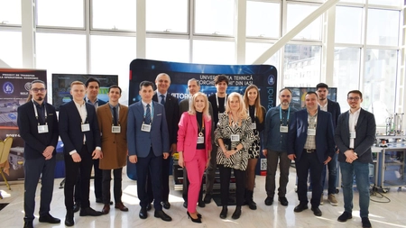 300 de antreprenori, profesori, cercetători și reprezentanți ai autorităților naționale au dezbătut viitorul digitalizării în România la conferința tematică organizată de TUIASI