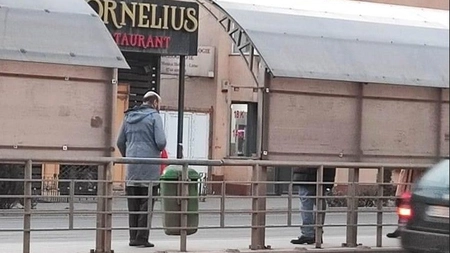 Atenție! Un individ care circulă prin Iași atacă fetele în plină stradă