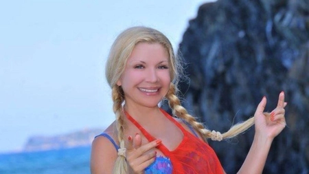 Ludmila, mama lui Dan Bălan, se ține ca la 20 de ani. Aceasta a împlinit 65 de ani