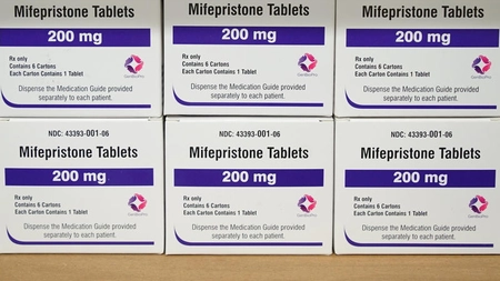 Avortul medicamentos devine legal într-o țară în care femeile au nevoie de acordul soțului pentru a întrerupe sarcina