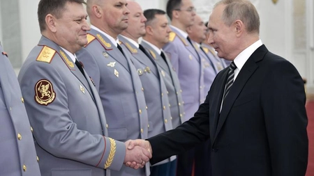 Rusia îl înlocuieşte în funcţie pe şeful logisticii militare, generalul Mihail Mizinţev. Cine este Alexei Kuzmenkov, noul șef