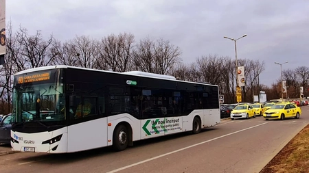 Programul autobuzului 50, ce asigură transportul între Aeroportul Iași și municipiu, valabil până pe 9 aprilie 2023