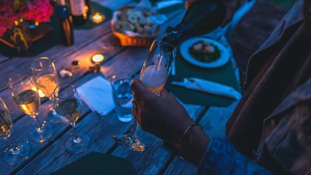 Părerea psihologului despre faptul că România se află pe primul loc în Europa la consumul de zahăr şi alcool: 