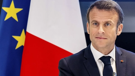 Decizia Consiliului Constituțional în privința legii pensiilor a declanșat proteste și greve în Franța, dar Macron nu cedează