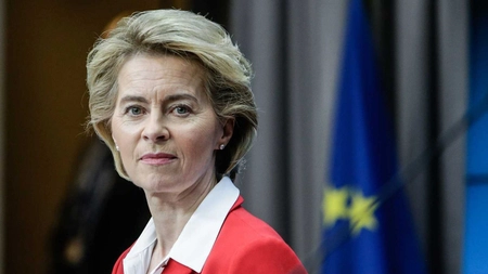 Politico: Uniunea Europeană se pregătește să-și încoroneze propriul monarh, pe Ursula von der Leyen