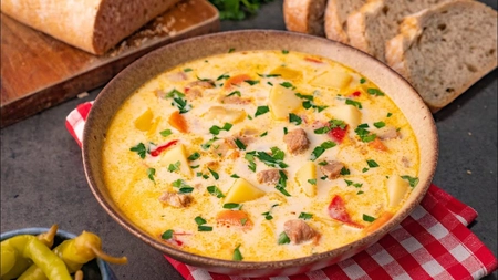 Ciorbă țărănească de porc. Cum să obții un adevărat deliciu după rețeta marilor bucătari