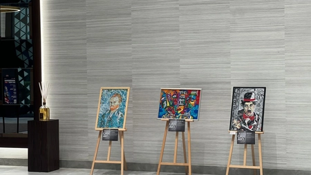 GALERIE FOTO „Autoportretul” lui Vincent Van Gogh și multe alte opere realizate din materiale reciclate. Descoperă tablouri din doze de aluminiu, la Palas Campus și bucură-te de prima expoziție din proiect!