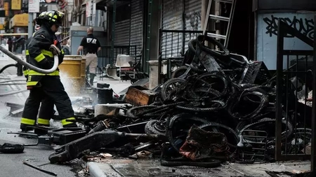 Patru morți la New York după al 108-lea incendiu cauzat de bateria unei biciclete electrice anul acesta