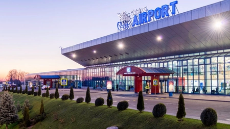 Drapele de stat coborâte în bernă și un milion de lei pentru familiile victimelor atacului armat de pe aeroportul din Chișinău