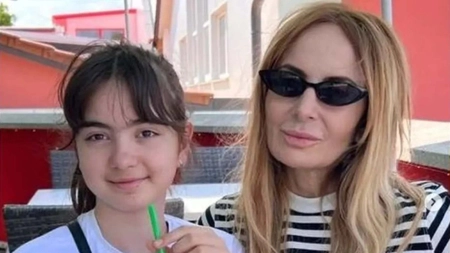Daniela Gyorfi a spus cum își crește și educă fiica. Ce pasiune neobișnuită are Maria, la vârsta de 13 ani