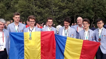 Cinci medalii de aur și una de argint pentru România la Olimpiada Internațională de Matematică din Chiba, Japonia