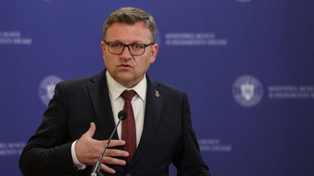 Demisii pe capete în scandalul 'azilelor groazei', dar nu din cele încoronate. Marius Budăi: 