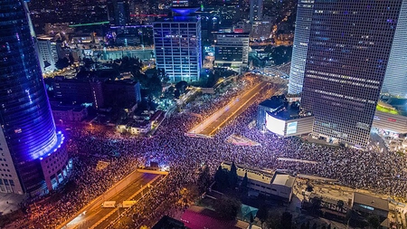 Peste 150.000 de israelieni au ieșit în stradă din nou împotriva reformei juridice a Guvernului Netanyahu