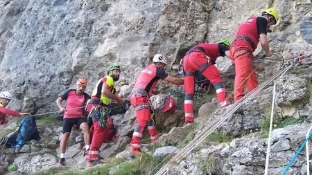 Încă o tragedie: Un turist a căzut 100 de metri din Brana Caraimanului și a murit pe loc