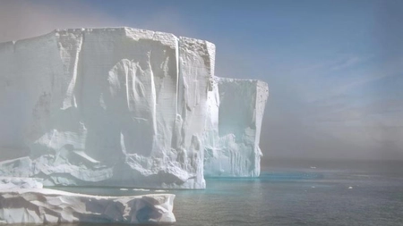 Nu se întrevede nici o soluție pe termen scurt pentru topirea record a calotei glaciare din Antarctica