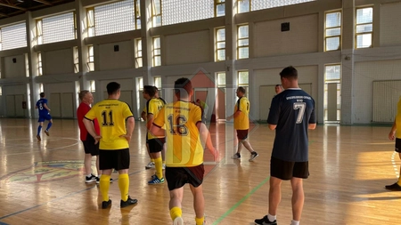 A început Campionatul Național de Fotbal în sală pentru preoții catolici, la Iași - GALERIE FOTO