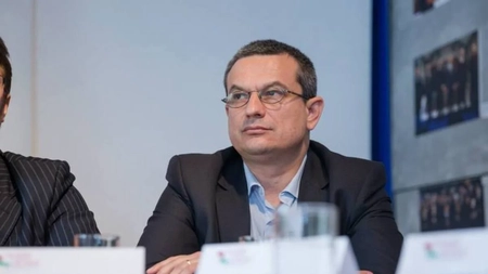 CNCD s-a autosesizat în cazul femeii care a născut în faţa spitalului din Urziceni, dar şi în urma afirmaţiilor primarului