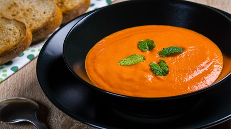 Supă cremă de ardei copt. Rețeta perfectă pentru sezonul de toamnă