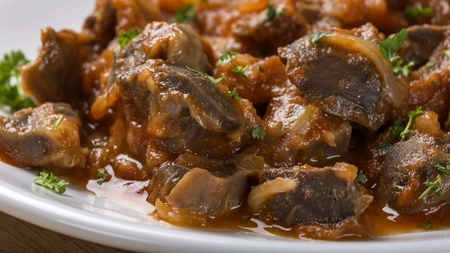 Sote de inimi și pipote în sos fantastic! O mâncărică delicioasă cu o textură aparte