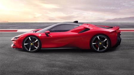 Constructorul italian Ferrari a început să accepte plata cu criptomonede pentru automobilele sale