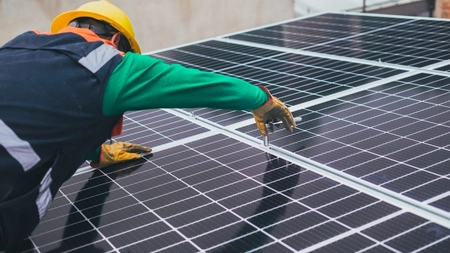 Veste bună pentru cei care livrează energie electrică în rețea! Prosumatorii vor obține compensații financiare
