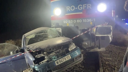 Accident feroviar la Teleorman! O mașină a fost spulberată de tren, iar o femeie și-a pierdut viața