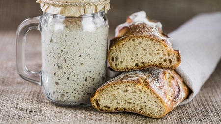 Pâine de casă cu drojdie de bere. Cum să obții o pâine pufoasă și aromată