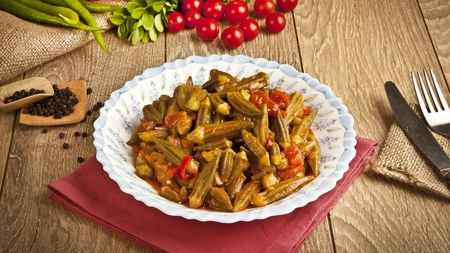 Mâncare de bame. Un deliciu mediteraneean cu un gust deosebit