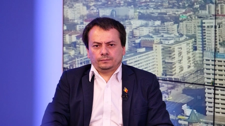 Sute de familii aleg să-și educe copiii în sistem homeschooling. Deputatul AUR de Iași, Mihail Albișteanu: „Problema bullying-ului este extrem de frecventă în instituțiile de învățământ”