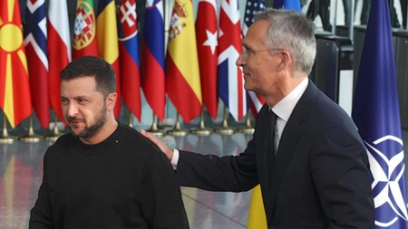 Prima vizită a lui Zelenski la sediul NATO: „Trebuie să câștigăm bătălia de iarnă împotriva terorii”
