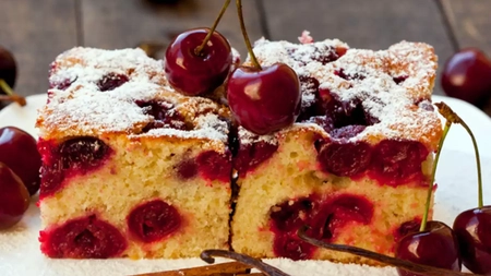 Rețetă de pandișpan cu vișine din 6 ouă. Un desert gustos, pe placul tuturor