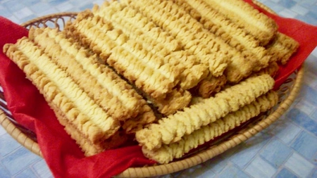 Biscuiți de casă după rețeta bunicii. Pe cât de repede se fac, pe atât de repede se mănâncă