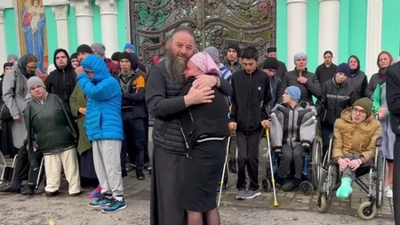 Gazeta de Cluj: Cu armele în fața românilor nevinovați. Forțele armate ucrainene au luat cu asalt Mănăstirea Bănceni