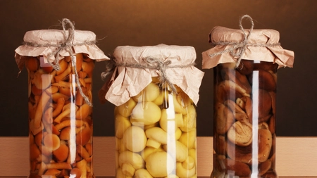 Ciuperci murate. Ce condimente să folosești pentru o conservă delicioasă