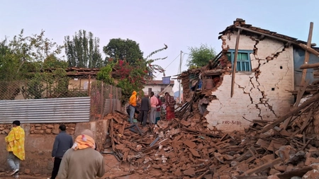 Peste o sută de morți în urma unui cutremur de 6,4 grade în vestul Nepalului - VIDEO