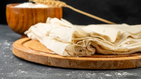 Foaie de plăcintă fragedă. Trucuri din rețeta bunicii pentru o plăcintă de casă gustoasă și pufoasă