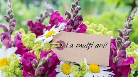Mesaje de ”La mulți ani” frumoase și scurte