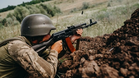 Război în Ucraina. Rusia a lovit cu o rachetă o navă comercială în Marea Neagră