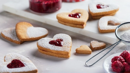 Rețetă de biscuiți de casă. Secrete culinare pentru niște biscuiți fragezi de se topesc în gură