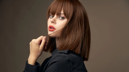 Cele mai frumoase tunsori cu breton. Obține un look atrăgător în doar câțiva pași simpli